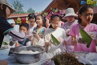 电讯报：拜仁希望夏窗补防守中场，准备加大力度签阿马杜-奥纳纳